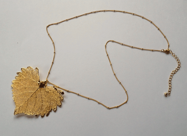 Gold-leaf-necklace-1a1
